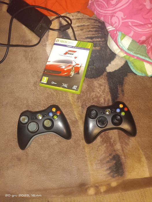 Sprzedam Xboxa 360 s