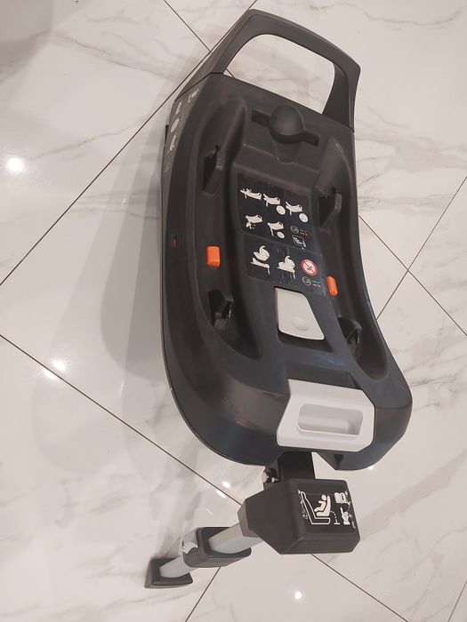 Fotelik Babysafe York z baza isofix.