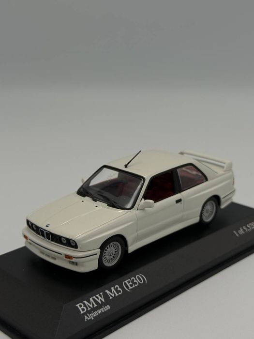 Модель 1:43 BMW M3 E30 Minichamps
