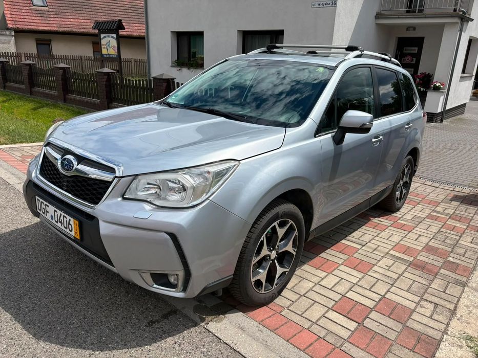 Subaru Forester 4x4 kamera navi siedzenie el. naglosnienie harman