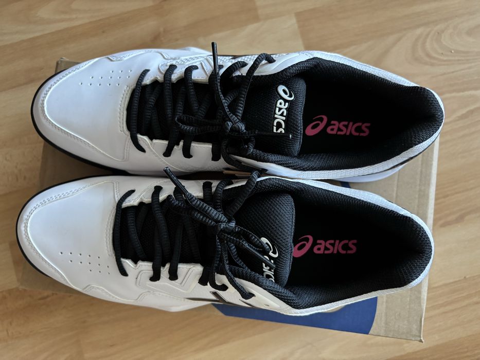 Nowe buty tenisowe Asics
