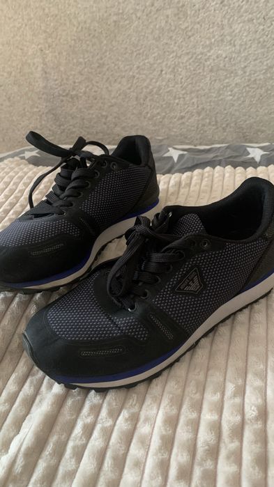 Кросівки 42 armani