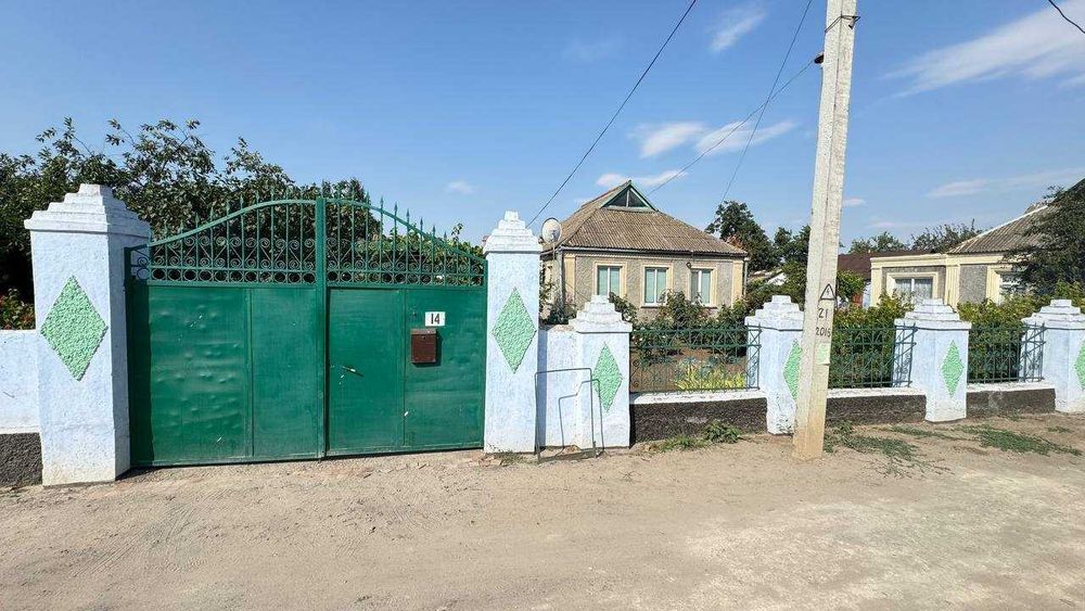 Доглянутий будинок 80 м2 в м. Снігурівка; сертифікат - ок