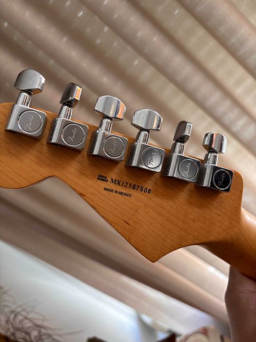 Fender Stratocaster Standard Mexico 2012 – Sunburst / Maple