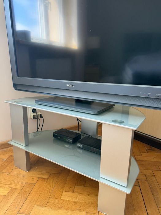 Telewizor Sony Bravia KDL-40U4000 + stolik pod TV + dekoder wiwa gratis