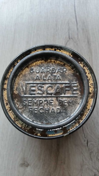 Metalowa puszka po kawie Nescafe Instant - vintage