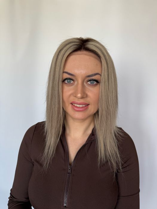 Натуральный парик русый волос омбре, затемнены корни блонд