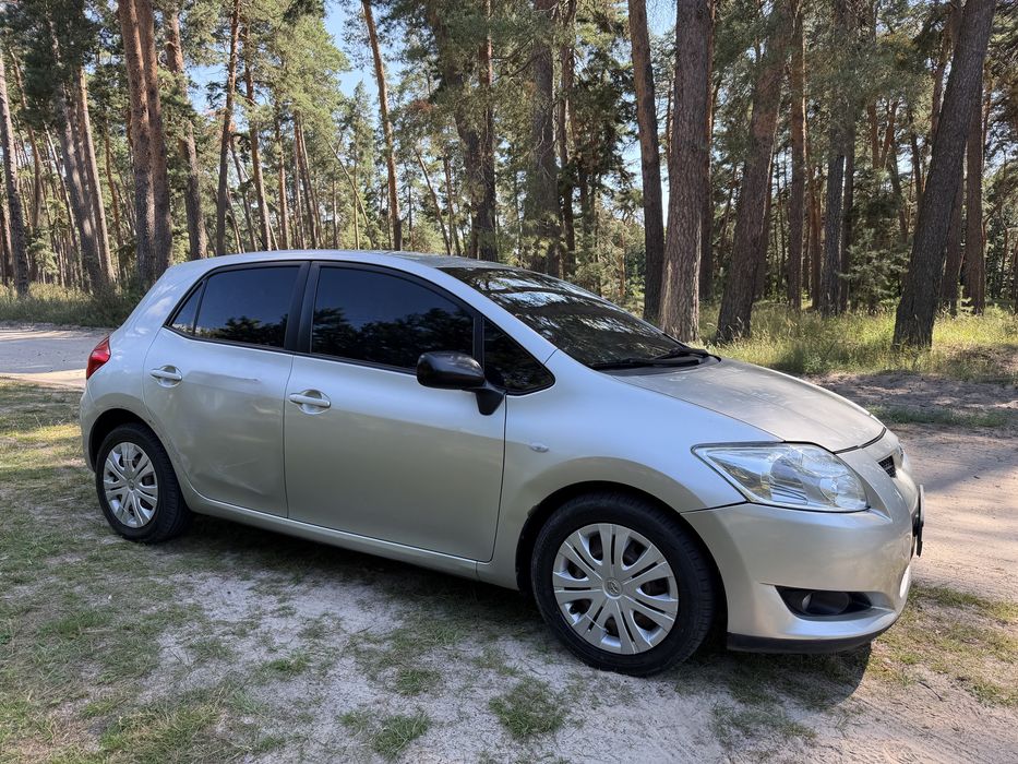 Продам Toyota Auris