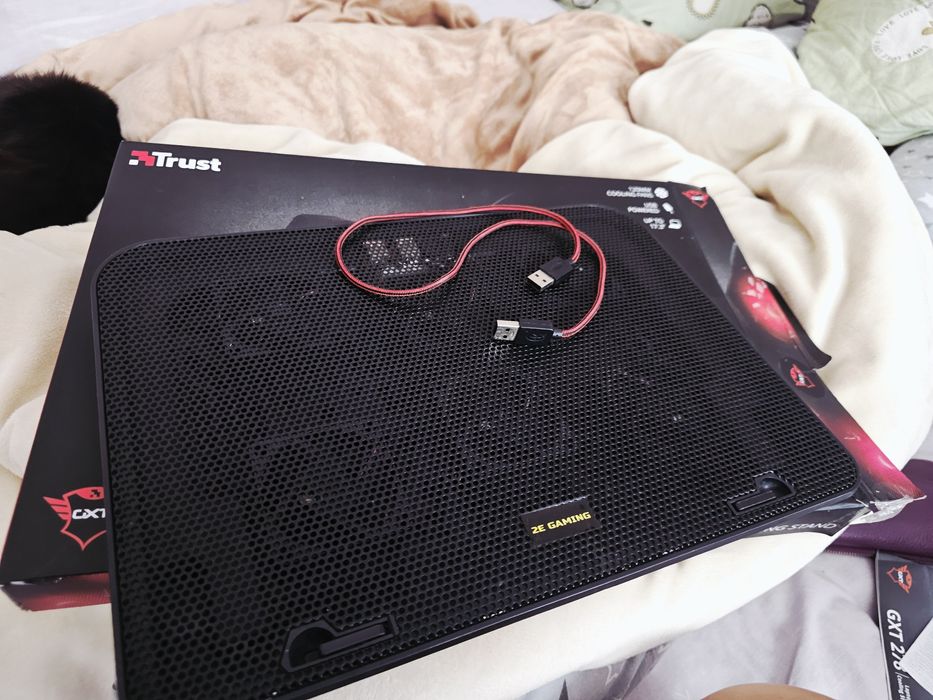 Підставка під ноутбук