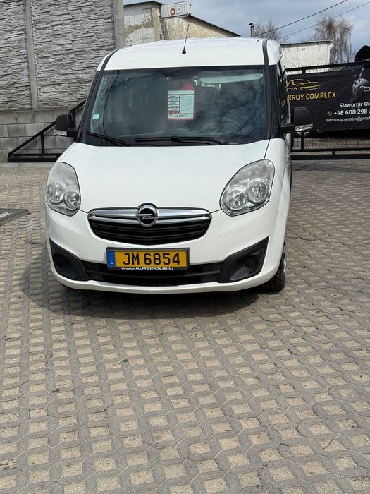 Opel Combo 1,4benzyna  7 osobowy tylko 116tys przebiegu super stan
