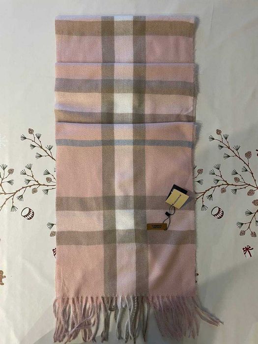 Шарф Burberry в клітинку рожевий