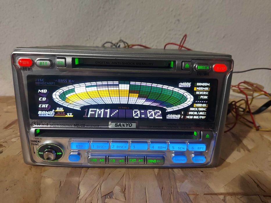 RARO! Sanyo CDF-MD3001V MiniDisc, CD