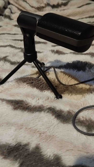 Mikrofon stojący Yenkee ( 40zł!! )