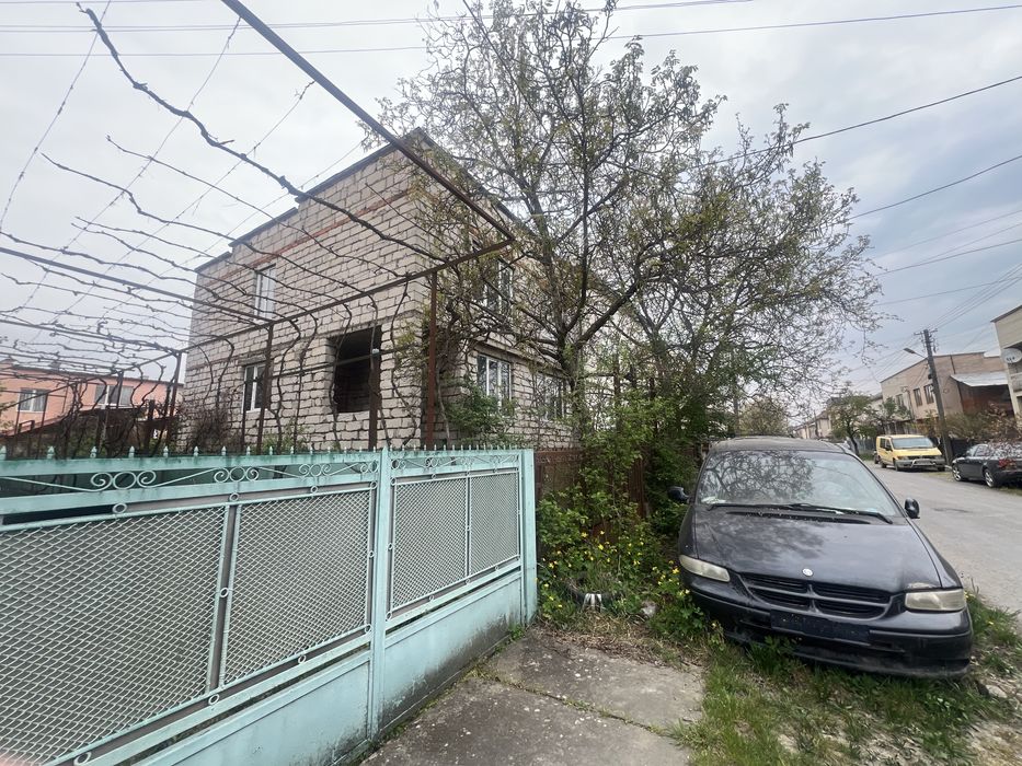 Продаж недобудови з комунікаціями у хорошому р-ні м. Виноградів