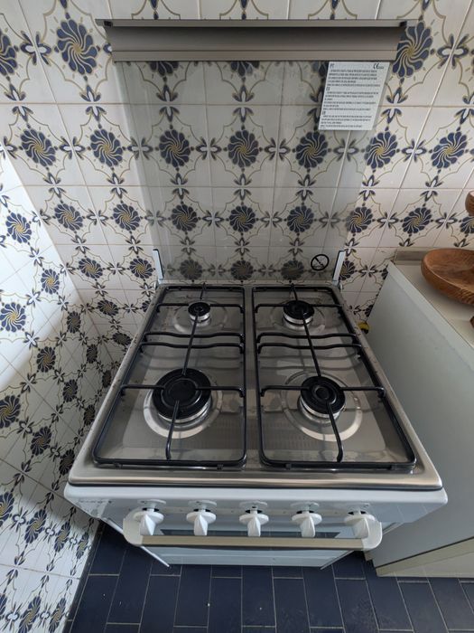 Fogão gás 4 bicos + forno 55 litros