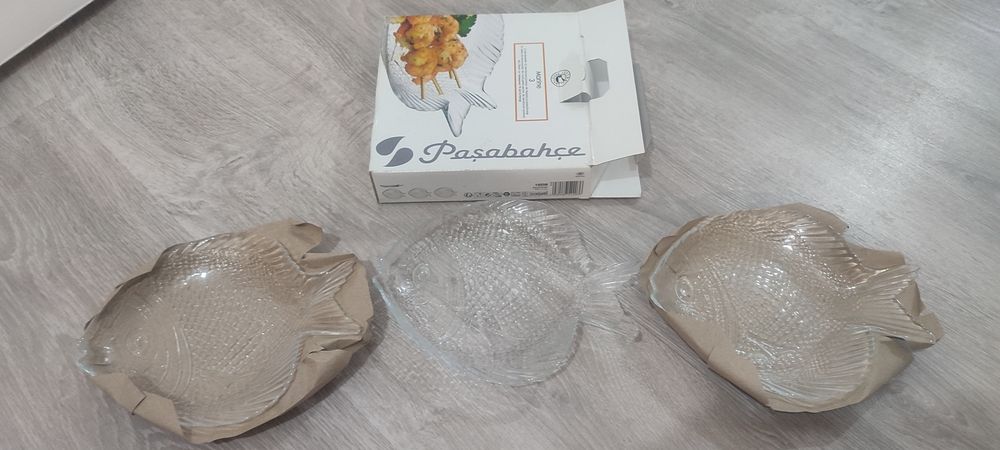Trzy sztuki patery w kształcie ryby Pasabahce marine 3