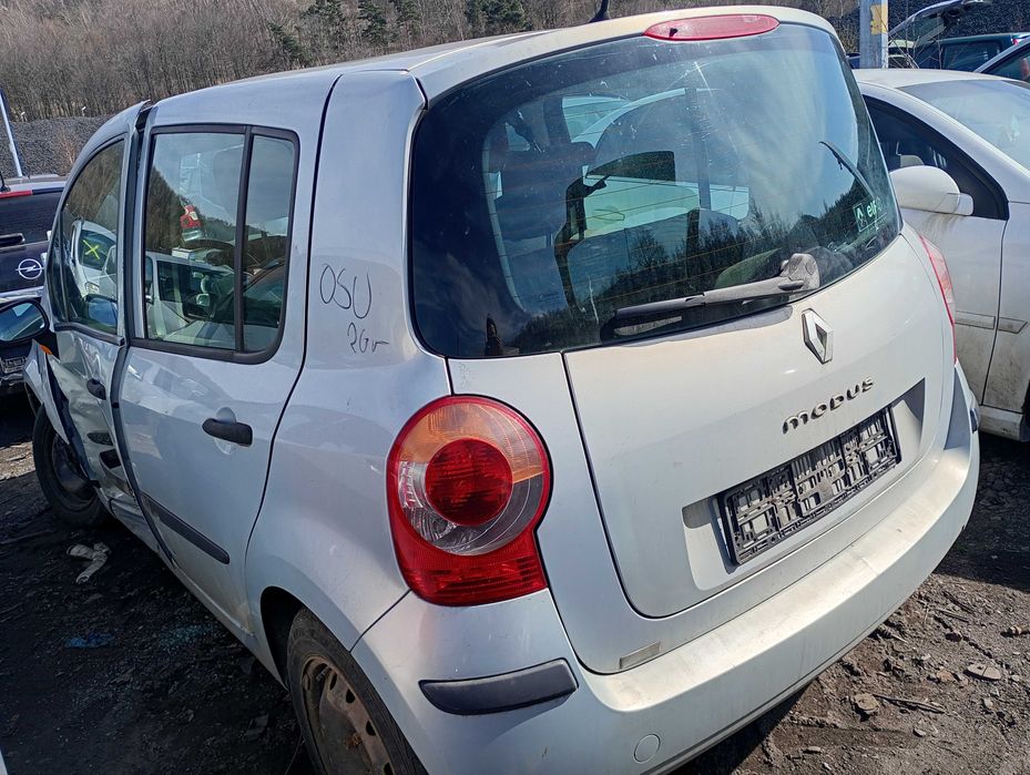 Renault Modus 1,6 MV632 lampa przednia, części transport FV