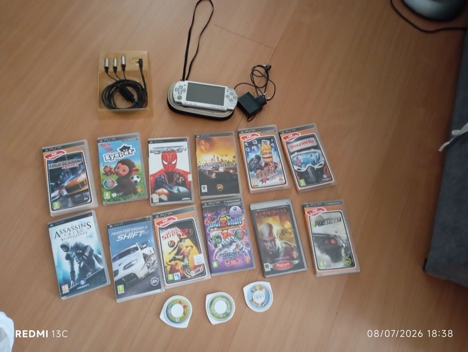 psp com jogos e acessórios