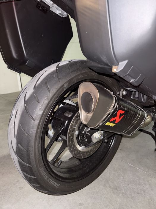 Yamaha Tracer 9 Pack Travel + Akrapovic
