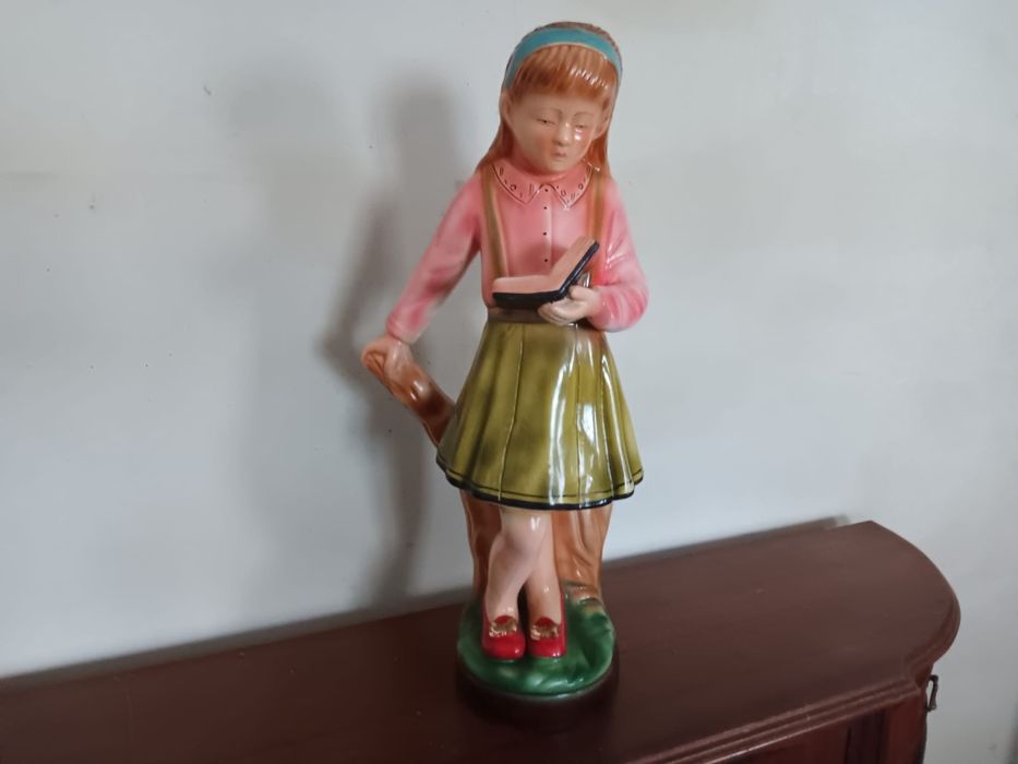 Figura decorativa em cerâmica/faiança pintada