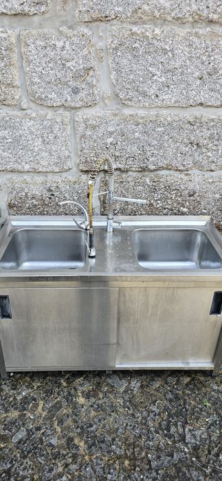 Banca inox. 2 pias fundas