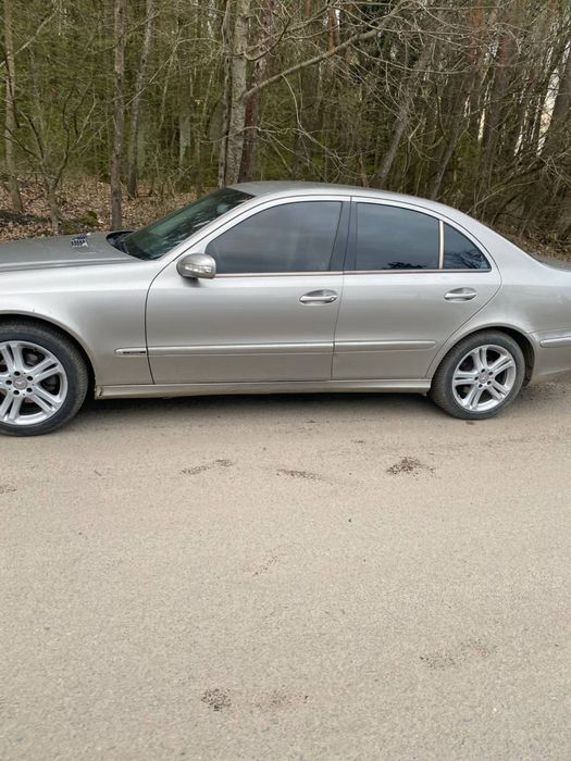 Продам мерседес W211