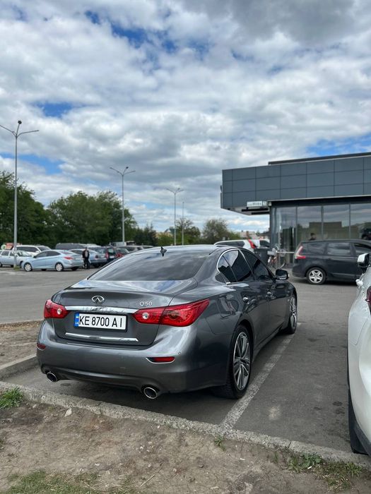 Продам инфинити Q50 2014г