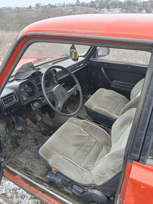 Продам ваз-21051