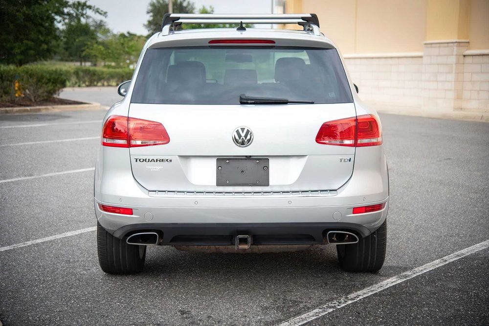 Volkswagen Touareg Executive      2013