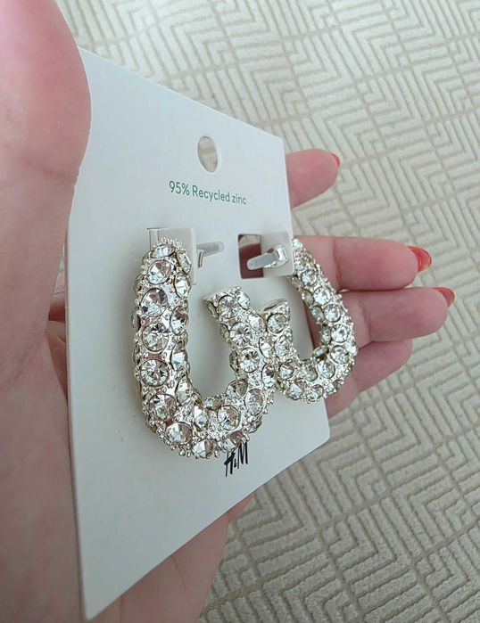 Brincos com brilhantes H&M - novos na embalagem