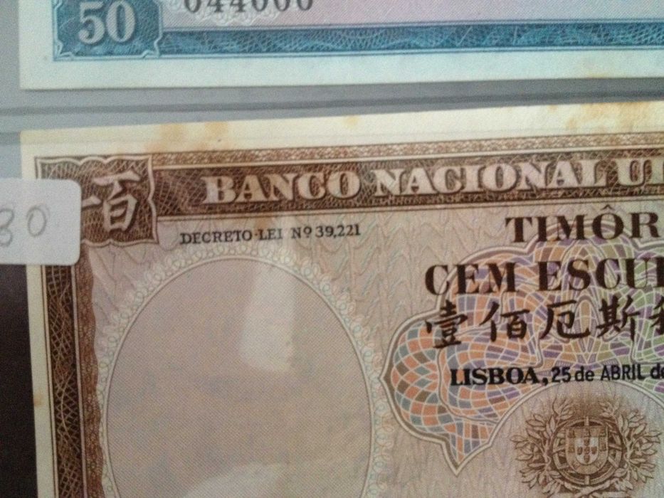 TIMOR 3 Notas novas NÃO CIRCULADAS com pequenas manchas de humidade