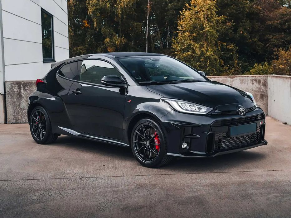 Toyota Yaris      2023