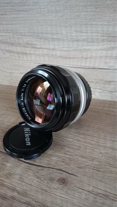 Nikon Nikkor-H 85mm f1,8 Nippon Kogaku 1964 рік, портретний обʼєктив