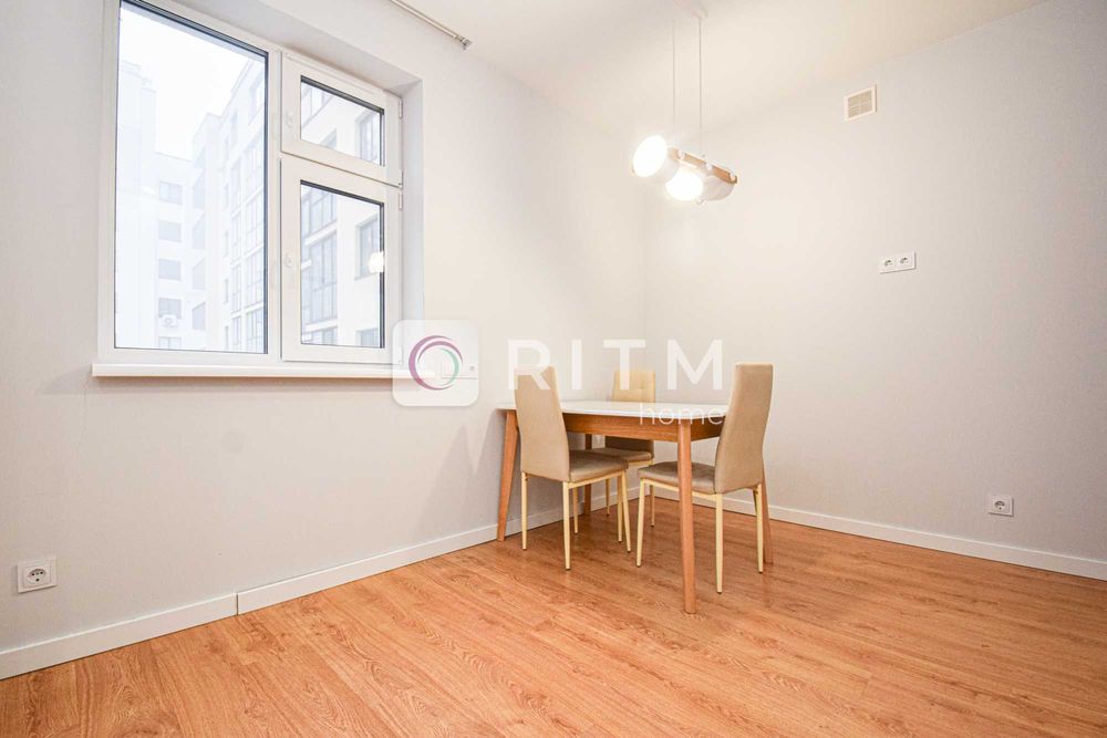 2-к. квартира  в новобудові з ремонтом та і/о за вул. Чумацька