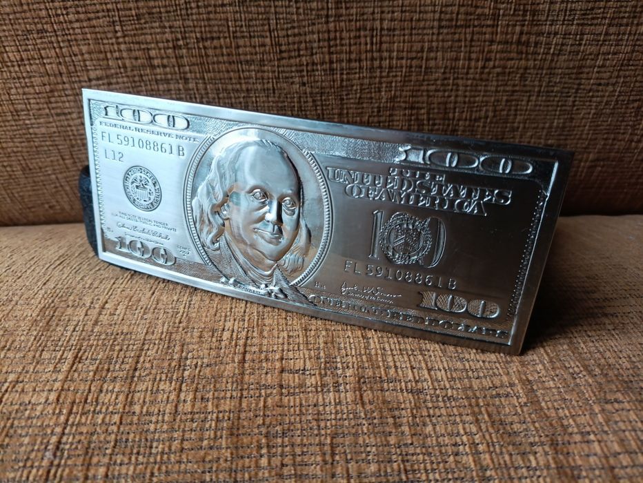 пряжка для ремня 100 долларов