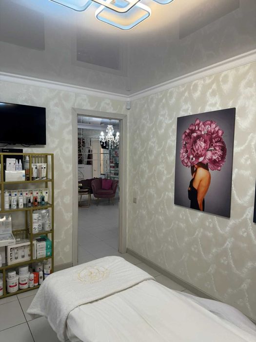 Продам салон краси в Центрі міста.