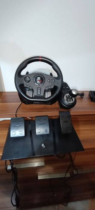 OPORTUNIDADE! Vendo volante, pedais e caixa de mudanças como novo.