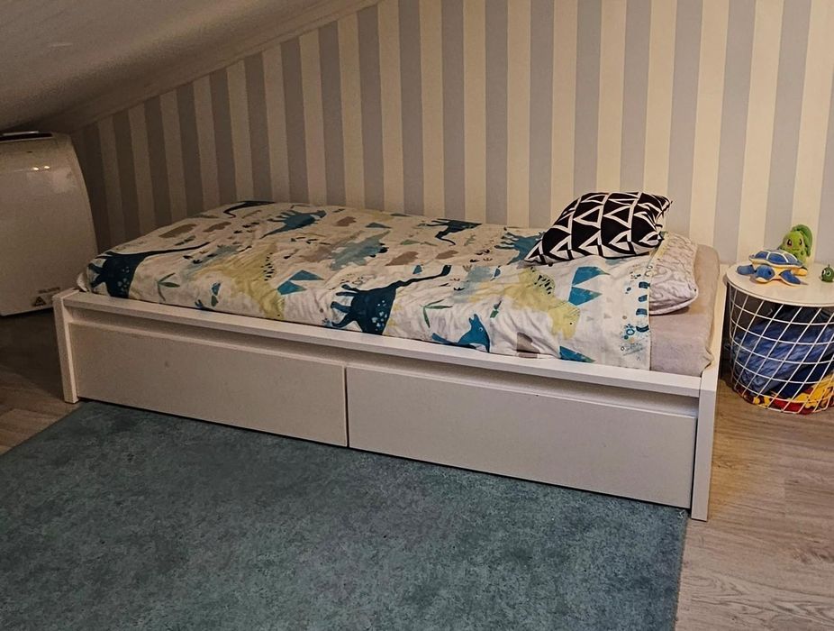 Vendo cama ikea solteiro