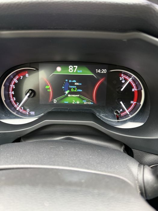 Продам свій автомобіль Тойота Rav 4 2020 року, пробіг 60 тис км.