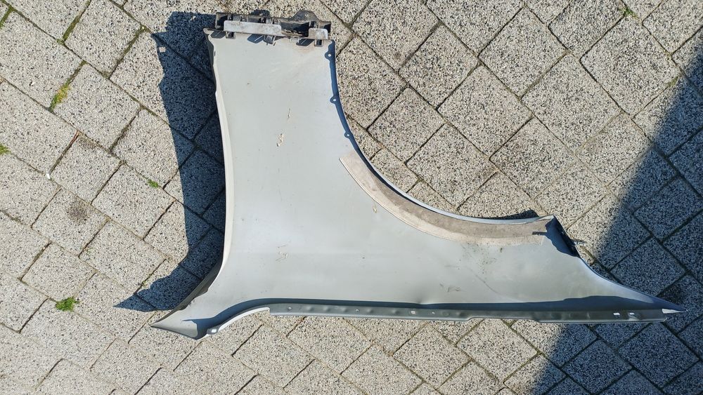 Błotnik przedni prawy bmw f20