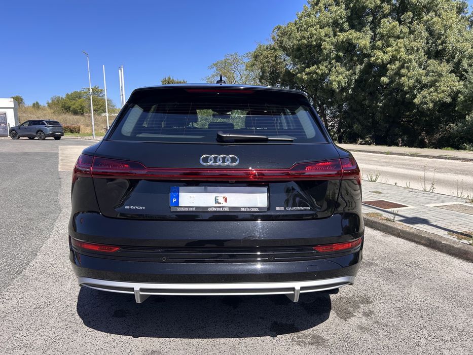 Audi e-tron 55 quattro S line | Nacional | 09/2022 | 73.000 km