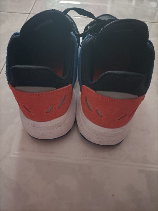 Ténis adidas número 40