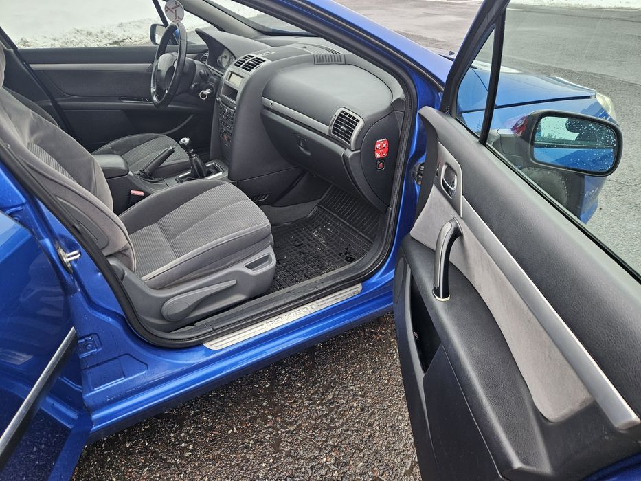 Peugeot 407sv 2006 рік 1.6 дизель для військових