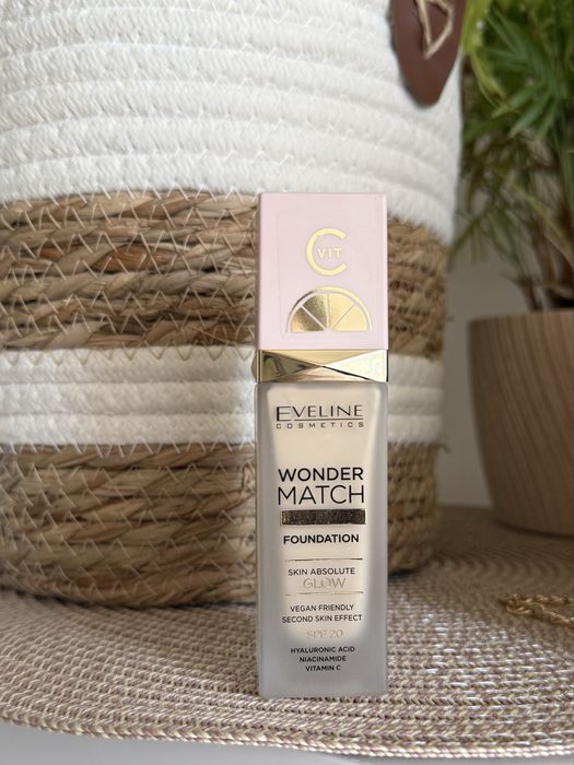 Podkład eveline wonder match lumi