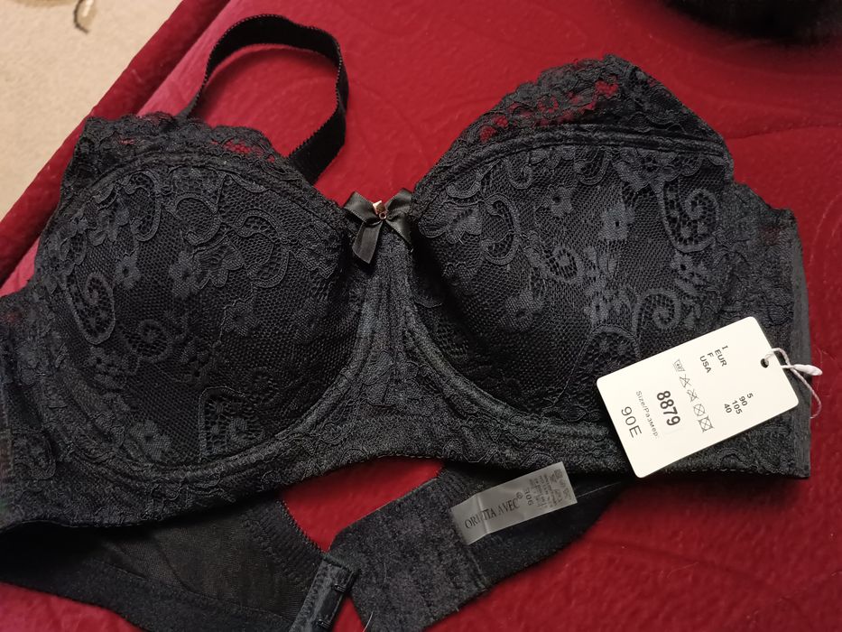 Бюстгальтер 90 Е чорний