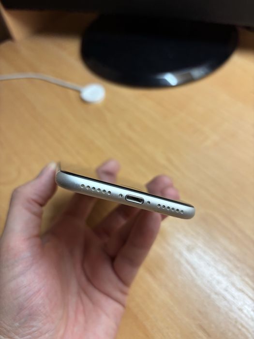 iPhone SE 2020 64GB White / Neverlock