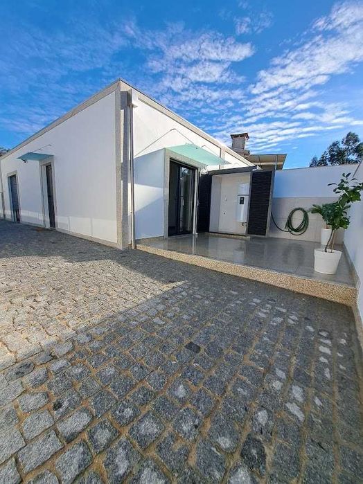 Moradia T1 à venda em Nine, €185.000