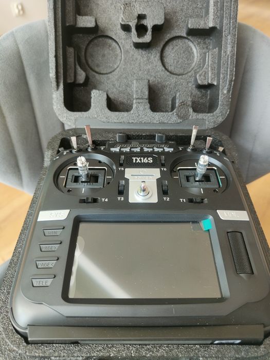 Radiomaster TX16S