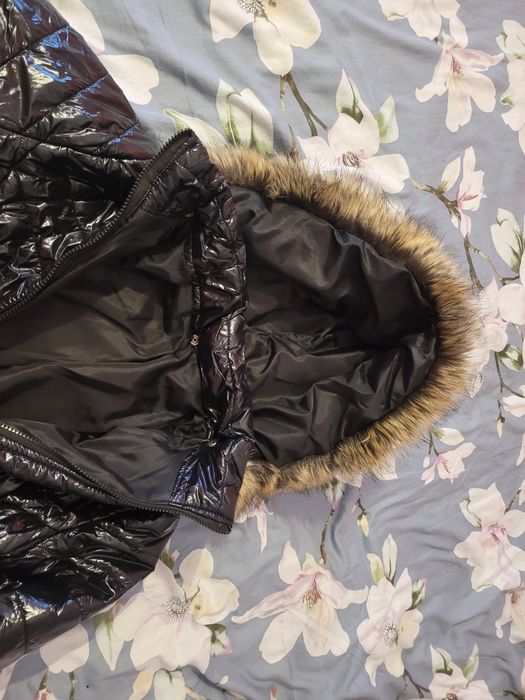 Czarny płaszczyk błyszczący M