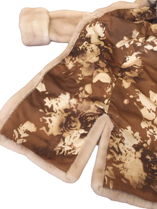 Пальто жiноче з хутра норки